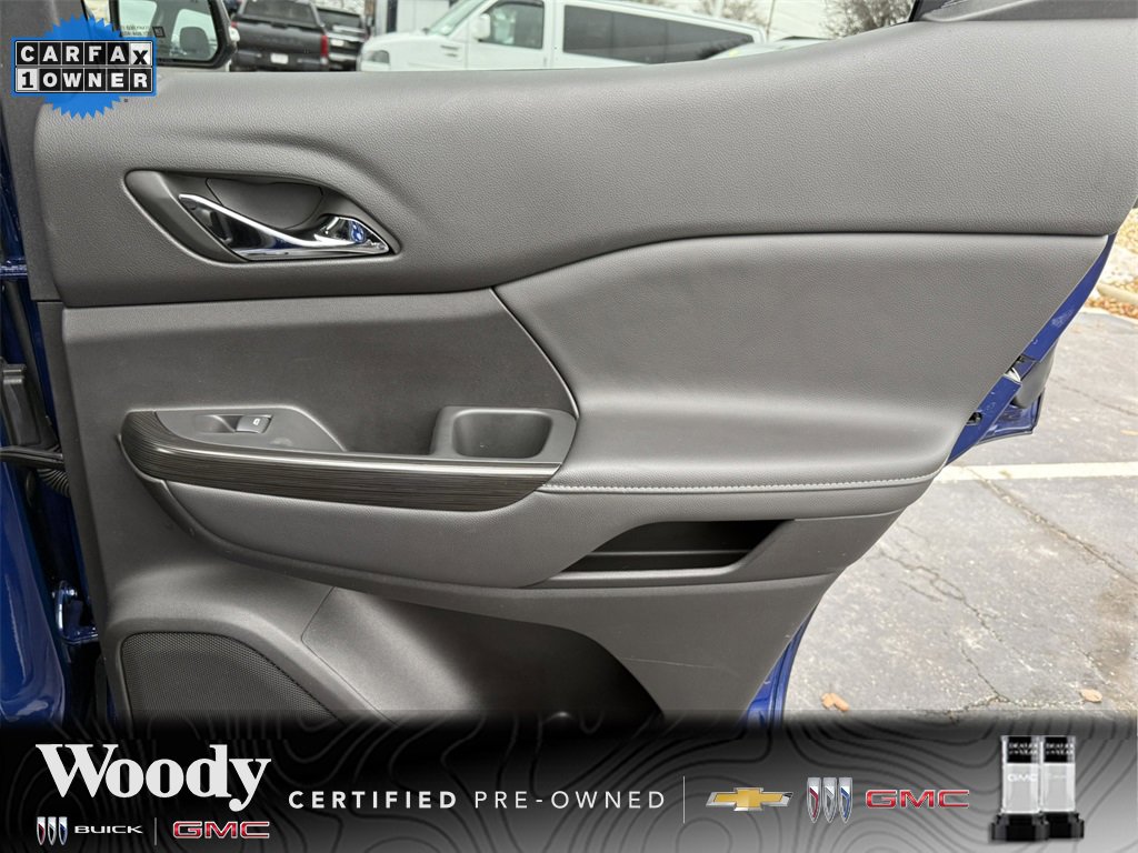 2023 GMC ACADIA - Image 30