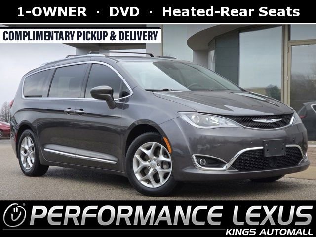 2019 Chrysler Pacifica Touring L Plus's photo