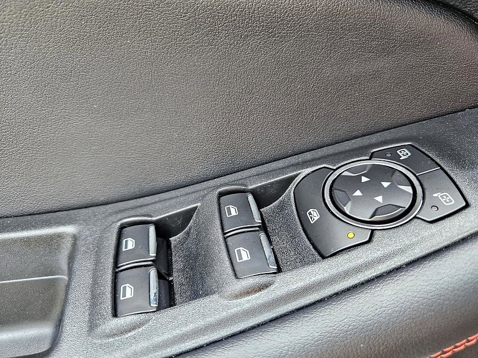 2022 Ford Edge ST-Line photo 30