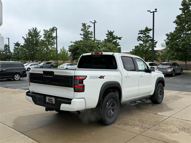 2025 Nissan Frontier PRO-4X photo 15
