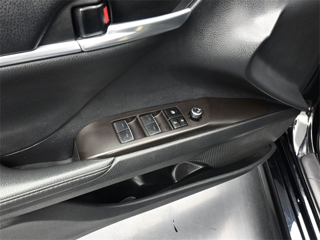 2023 Toyota Camry XSE photo 13