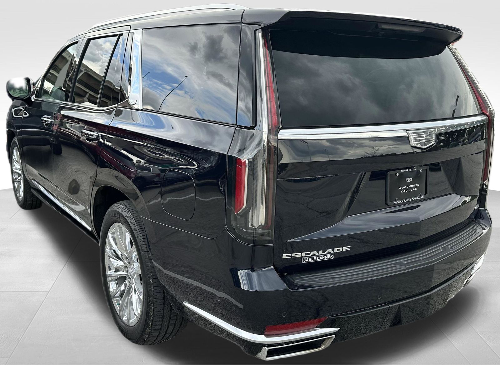 2023 Cadillac Escalade Premium Luxury Platinum photo 2