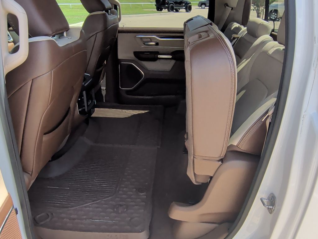 2021 Ram 1500 Laramie photo 40