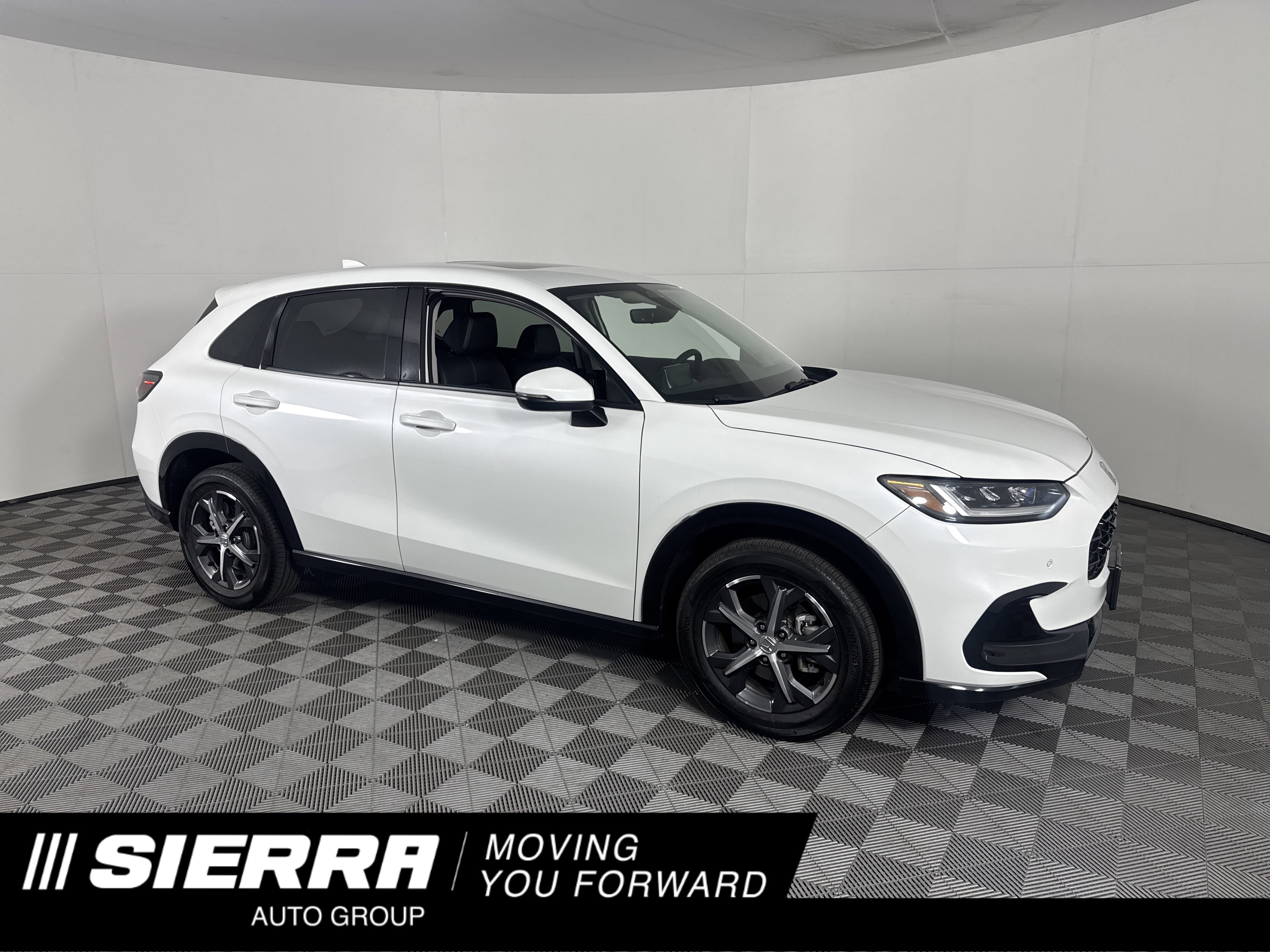 2023 Honda HR-V EX-L's photo