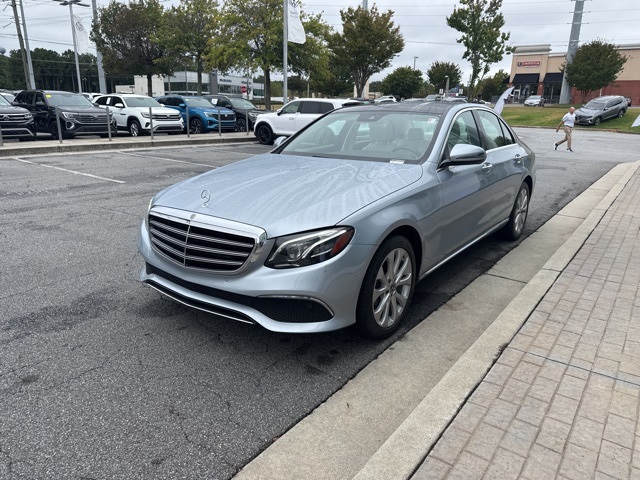 2018 Mercedes Benz E 300 photo 3