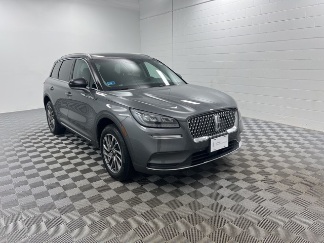 2022 Lincoln Corsair Base's photo