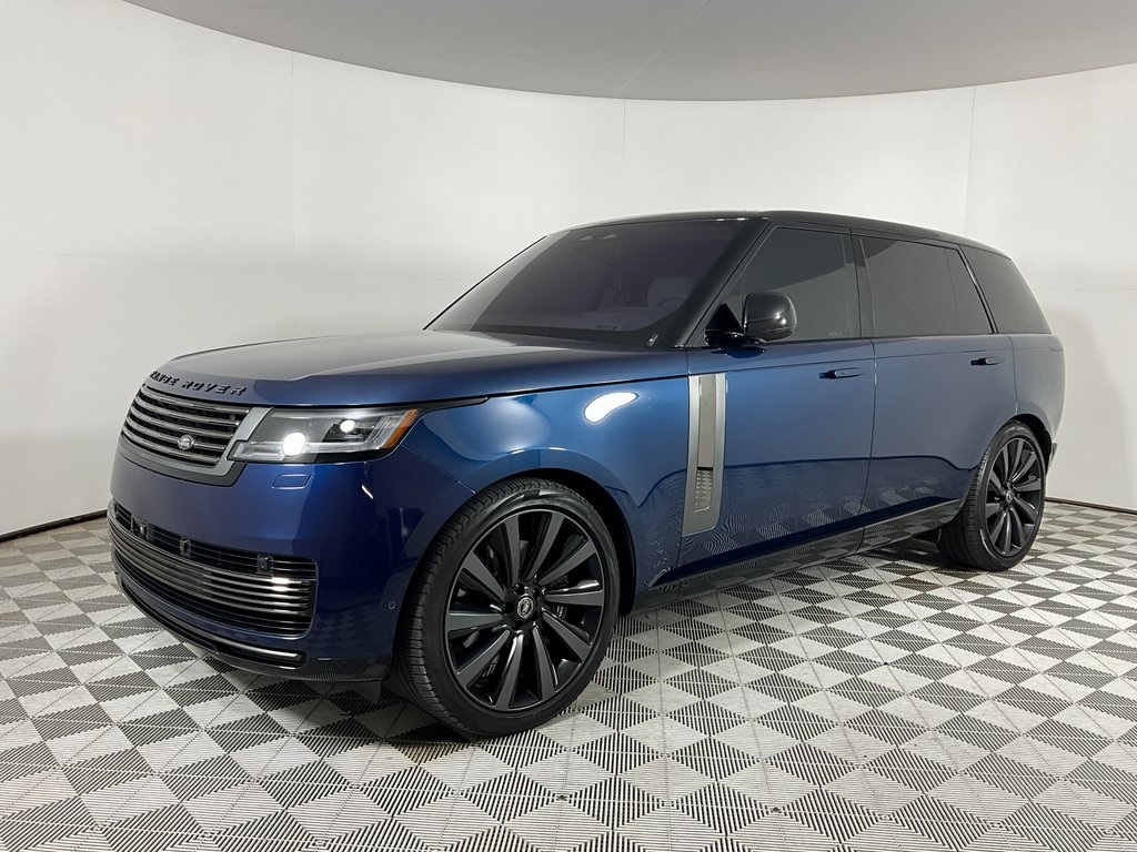 2023 Land Rover Range Rover SV's photo