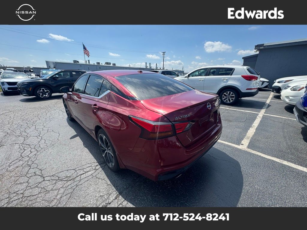 2024 Nissan Altima 2.5 SR photo 4