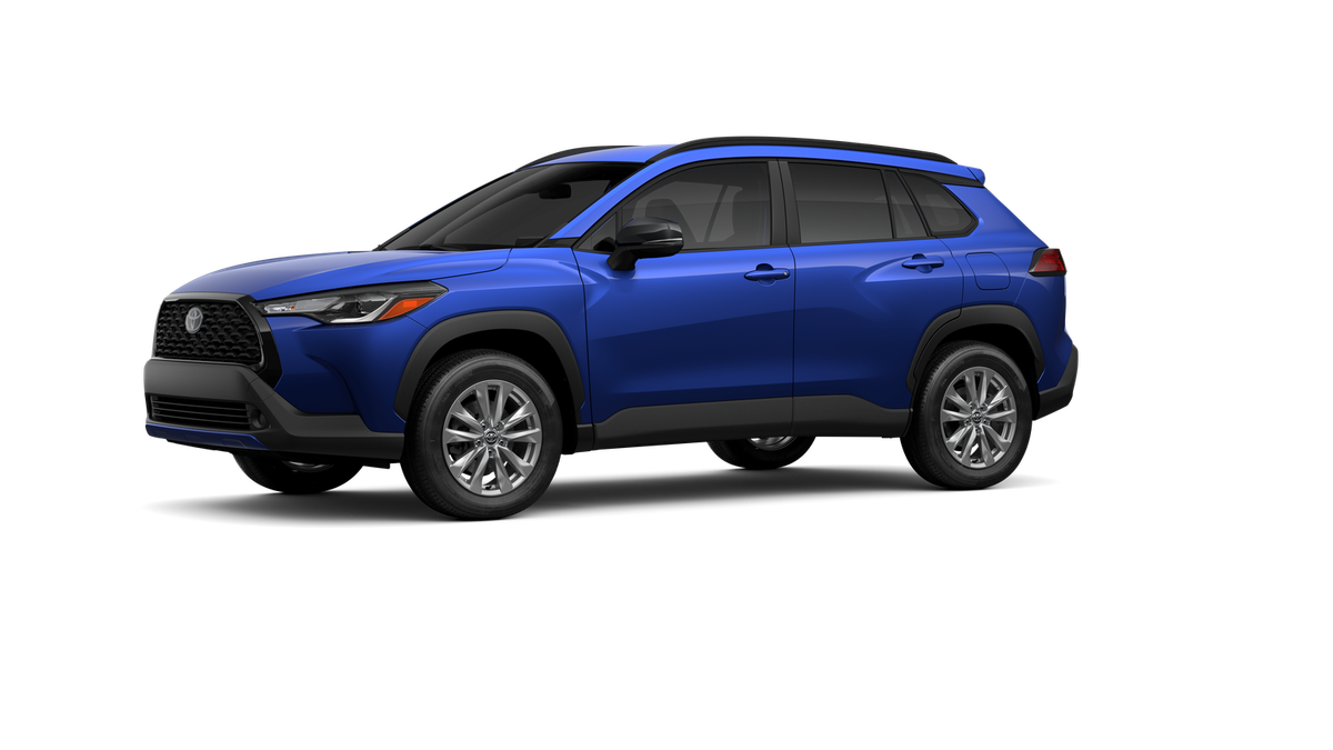 2025 Toyota Corolla Cross LE photo 2