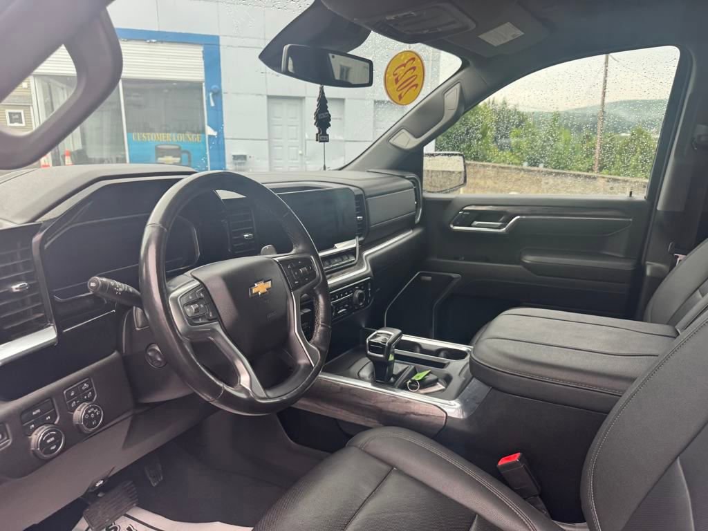 2023 Chevrolet Silverado 1500 LTZ photo 9