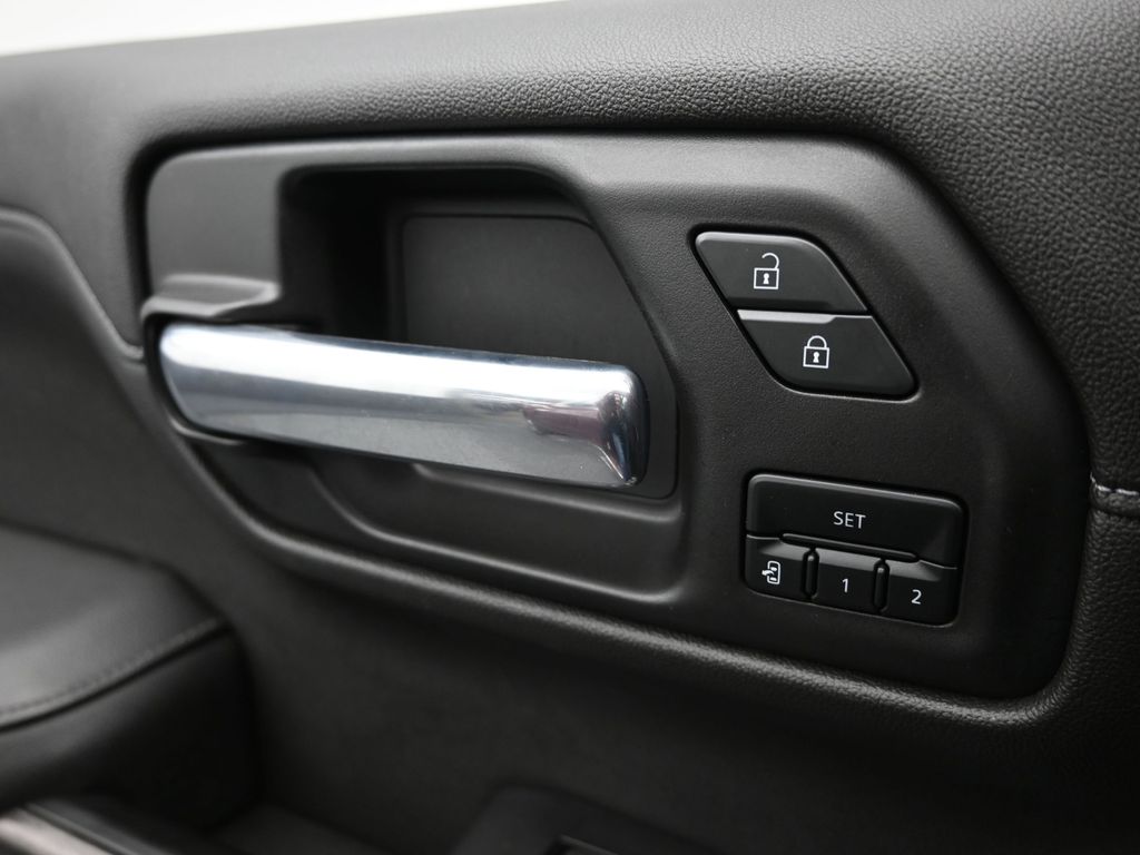 2020 Chevrolet Silverado 1500 LTZ photo 17