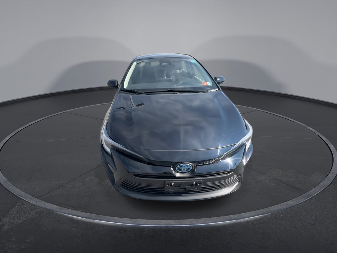 2024 Toyota Corolla LE photo 3