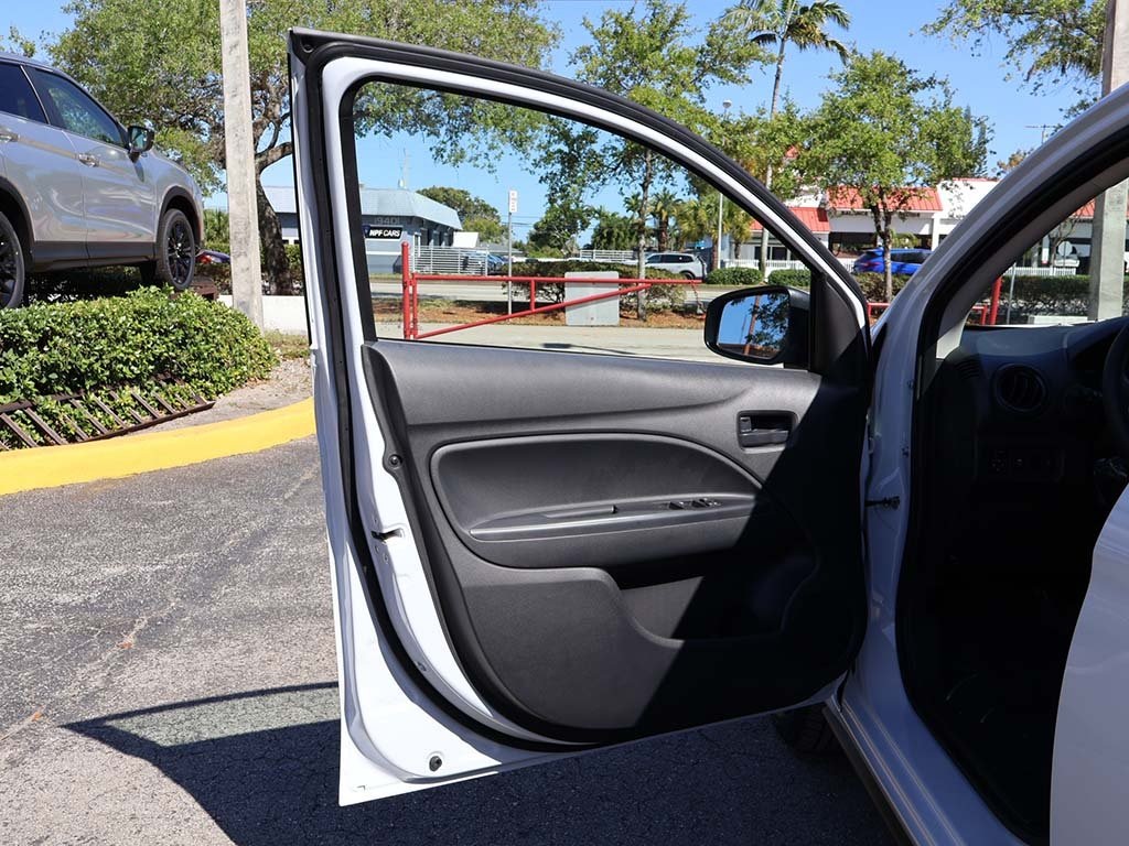 2024 Mitsubishi Mirage G4 ES LE Black Edition photo 20