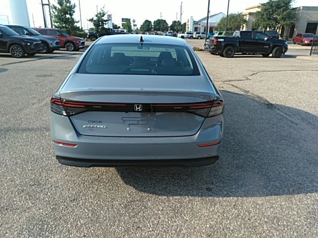 2025 Honda Accord SE photo 14
