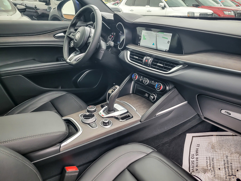 2023 ALFA ROMEO STELVIO - Image 25