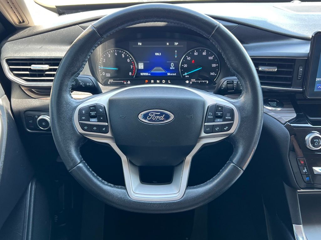 2022 Ford Explorer Limited photo 17
