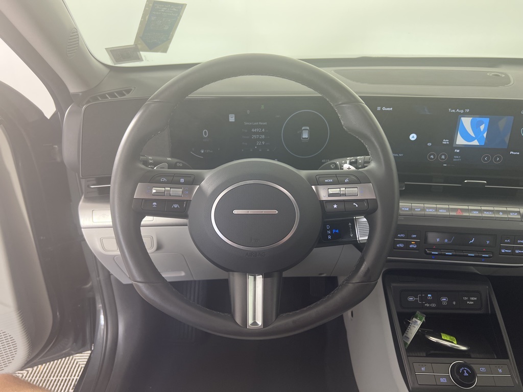 2024 Hyundai Kona SEL photo 4