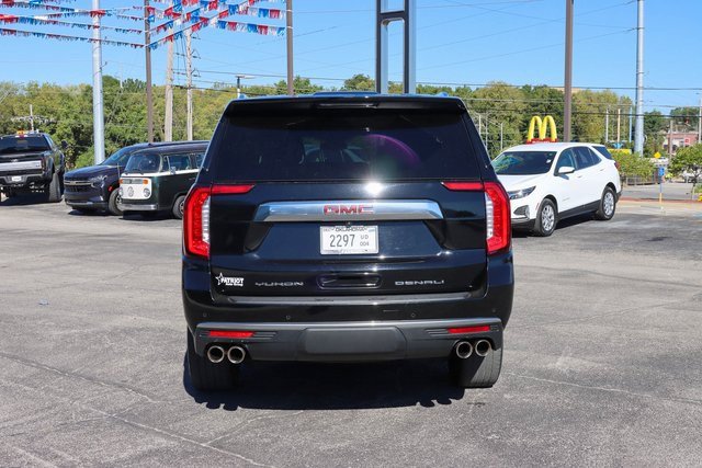 Used 2023 Onyx Black GMC Denali image 5
