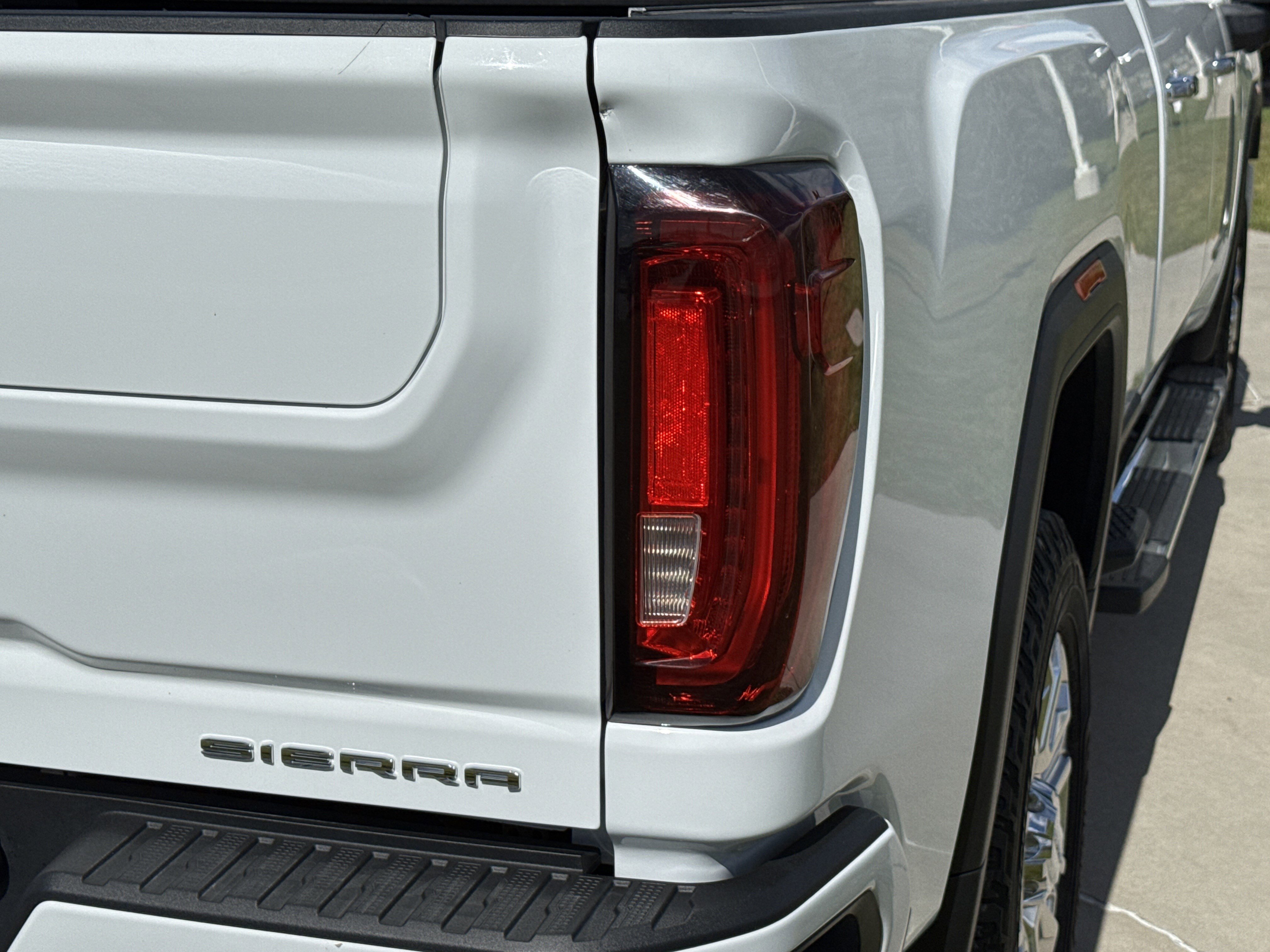 2023 Gmc Sierra 3500 HD Denali photo 2