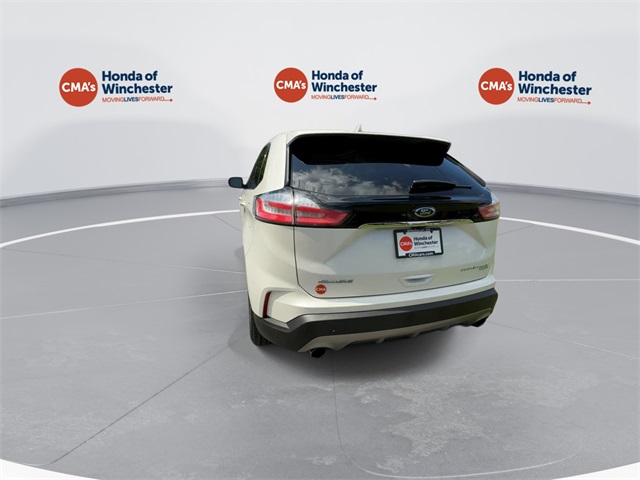 2019 Ford Edge Titanium photo 8