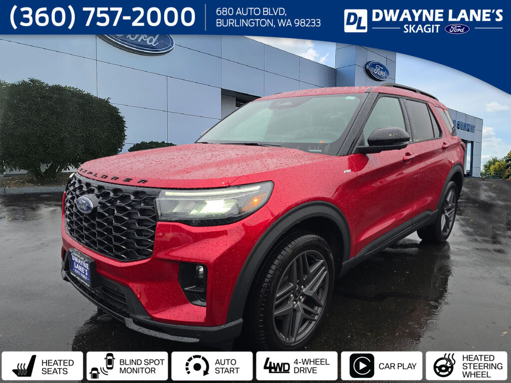 2025 Ford Explorer ST-LINE's photo