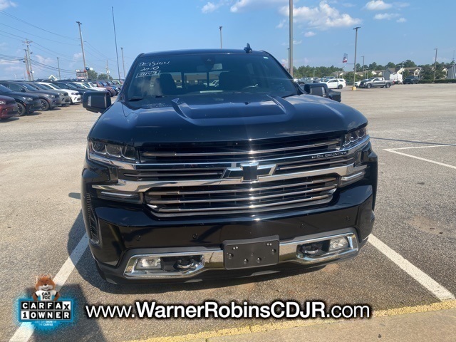 2019 Chevrolet Silverado 1500 High Country photo 2