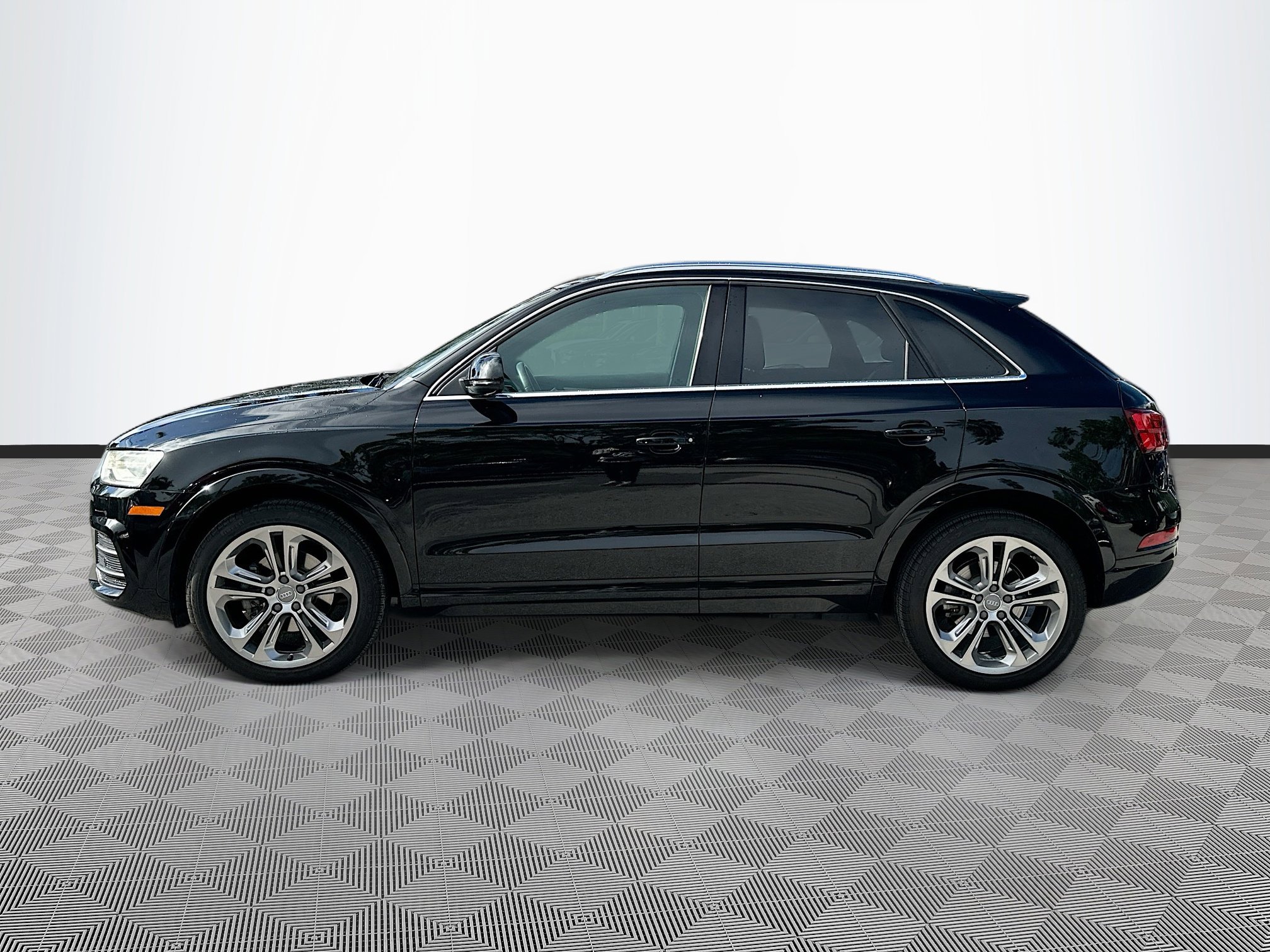 2016 Audi Q3 Premium Plus photo 4