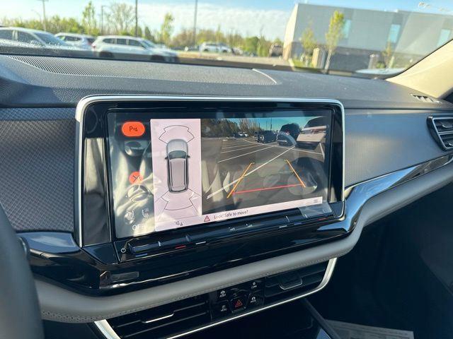2025 Volkswagen Atlas Peak Edition SE photo 28