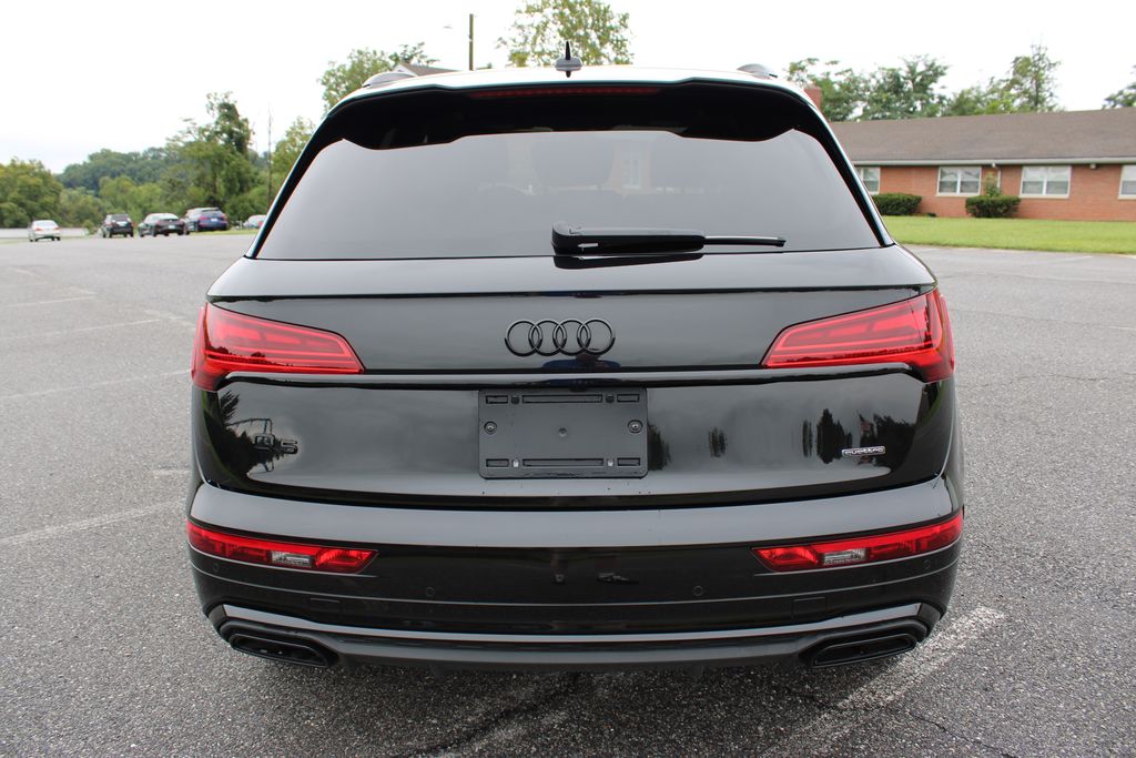 2024 Audi Q5 45 S line Premium photo 5