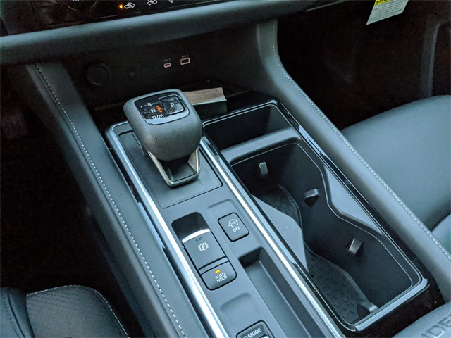 2025 Nissan Pathfinder SL photo 19