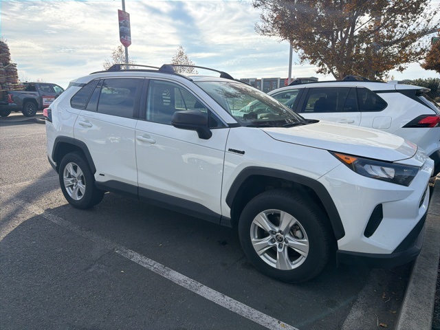 Used 2021 Toyota RAV4 LE with VIN 4T3LWRFV3MU018934 for sale in Kansas City