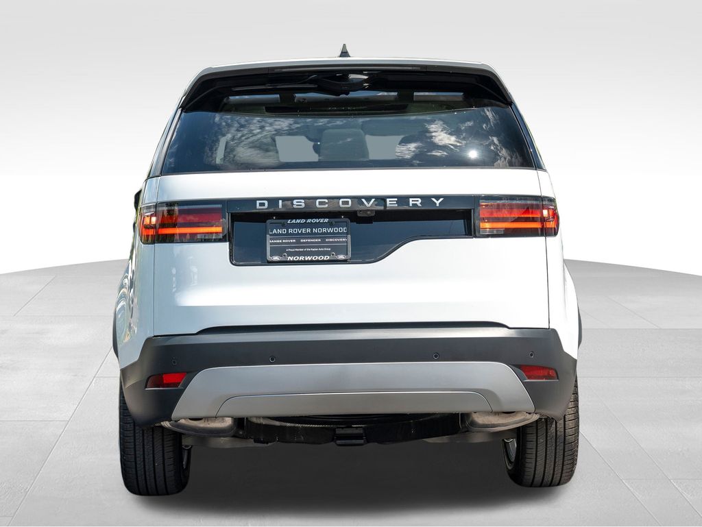 2025 Land Rover Discovery S photo 3