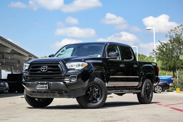2023 Toyota Tacoma SR's photo