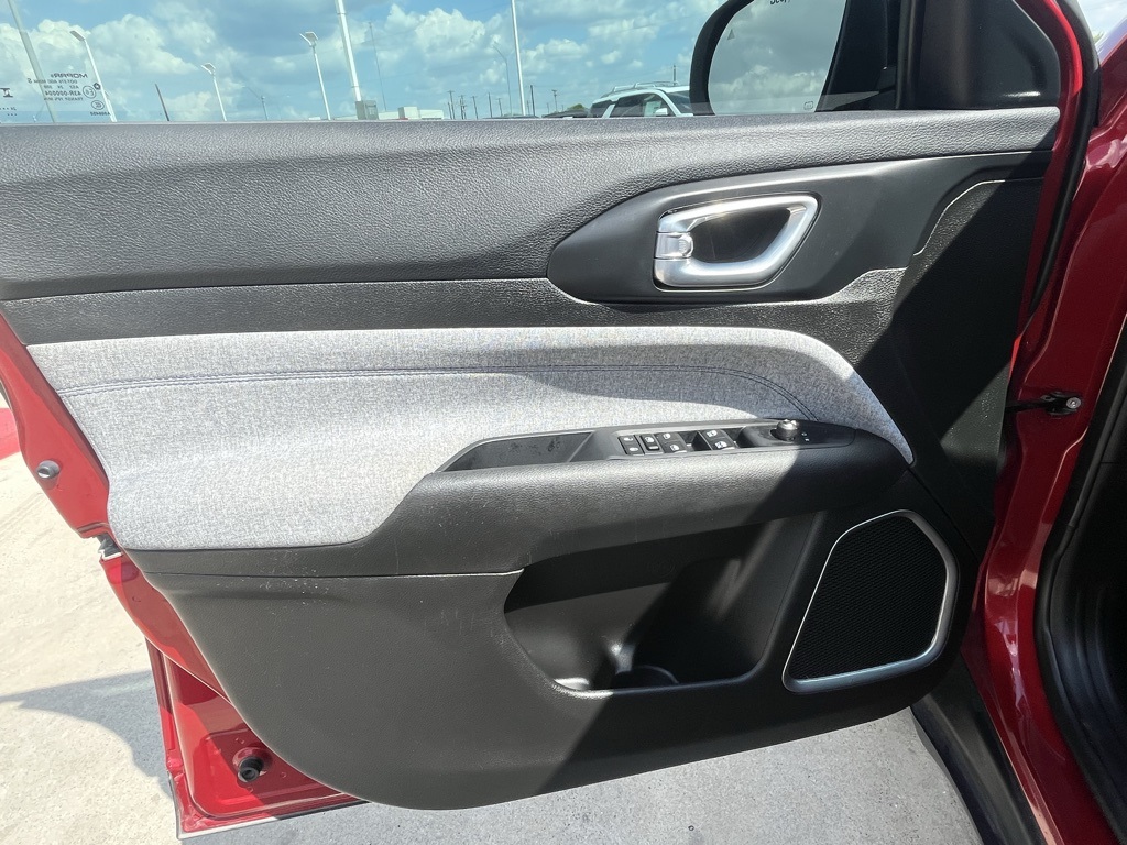 2025 Jeep Compass Latitude photo 11