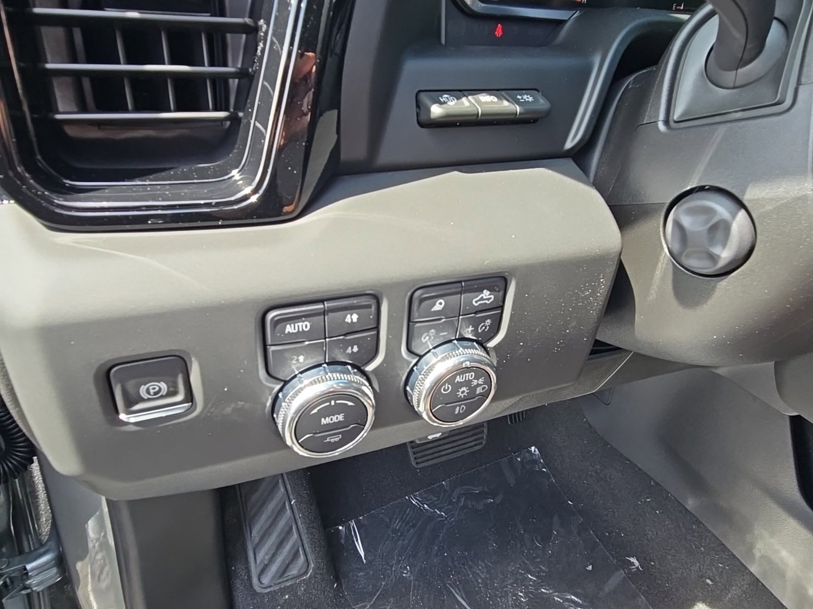 2026 Gmc Sierra 1500 AT4 photo 26