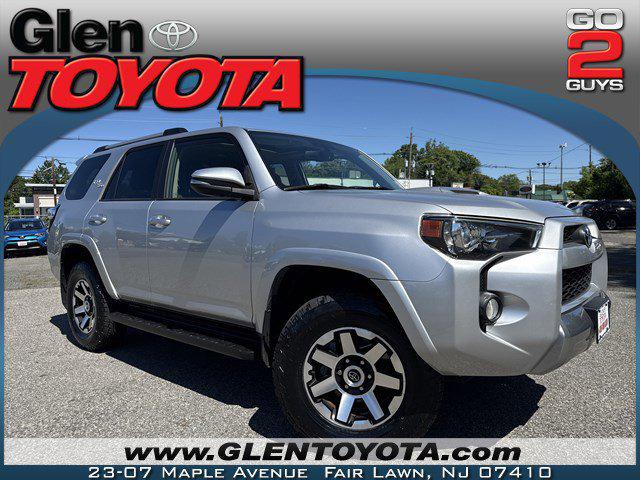 2017 Toyota 4Runner Off-Road Premium's photo