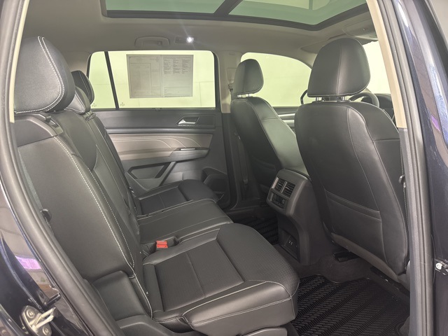 2022 Volkswagen Atlas SE Technology photo 4