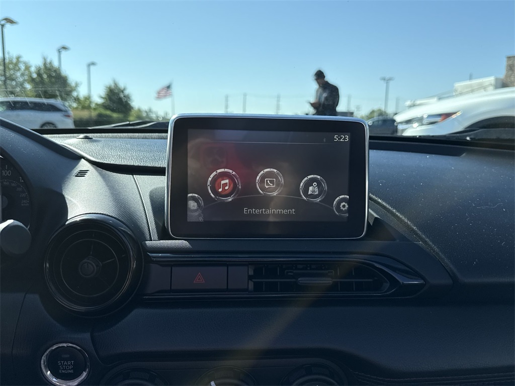 2016 Mazda MX-5 Miata Miata photo 16