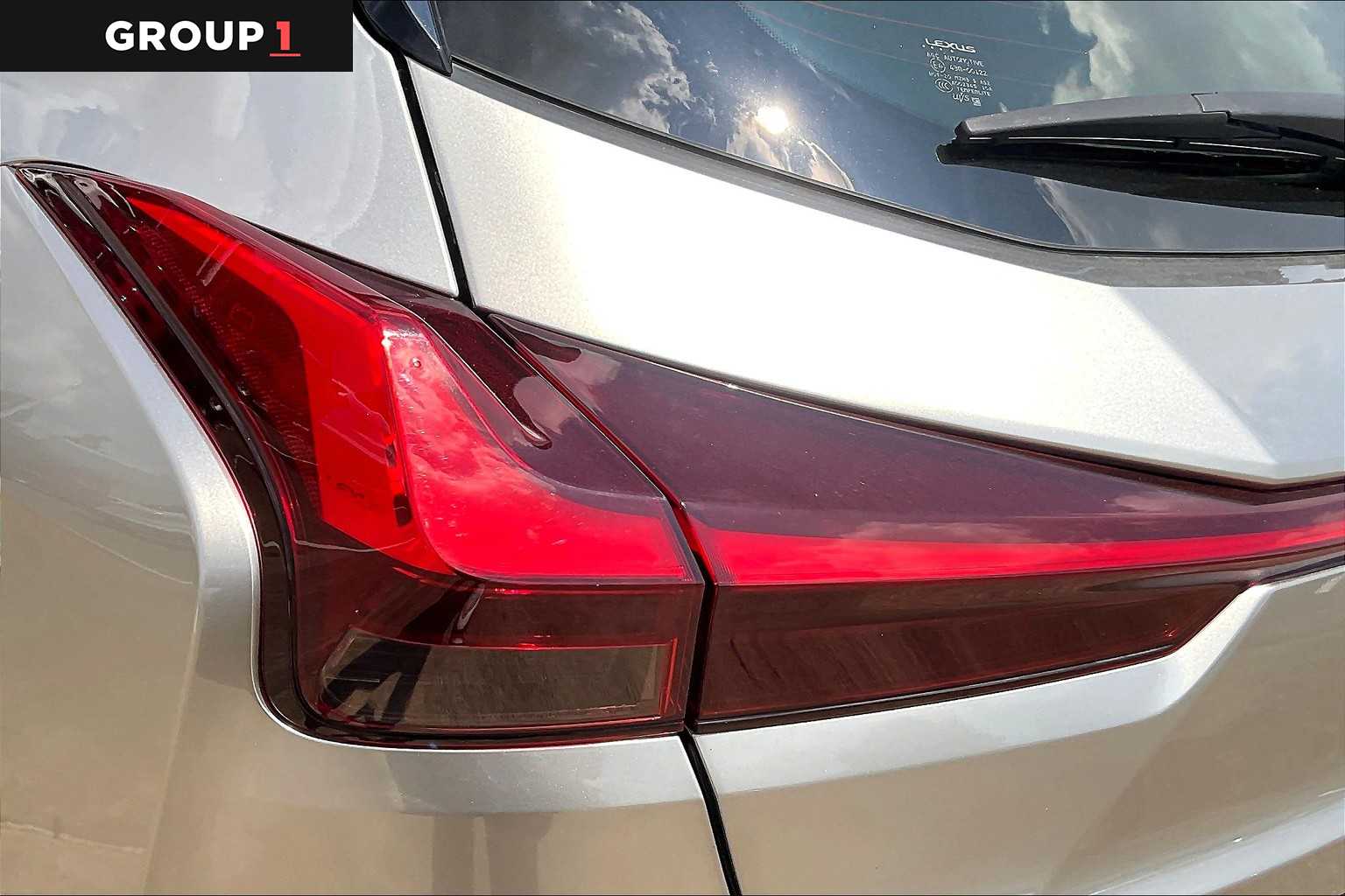 2022 Lexus UX 250h F SPORT photo 49