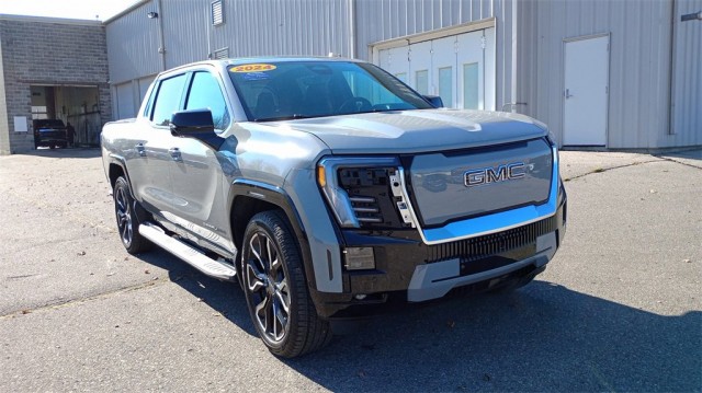 2024 GMC Sierra EV Denali Edition 1
