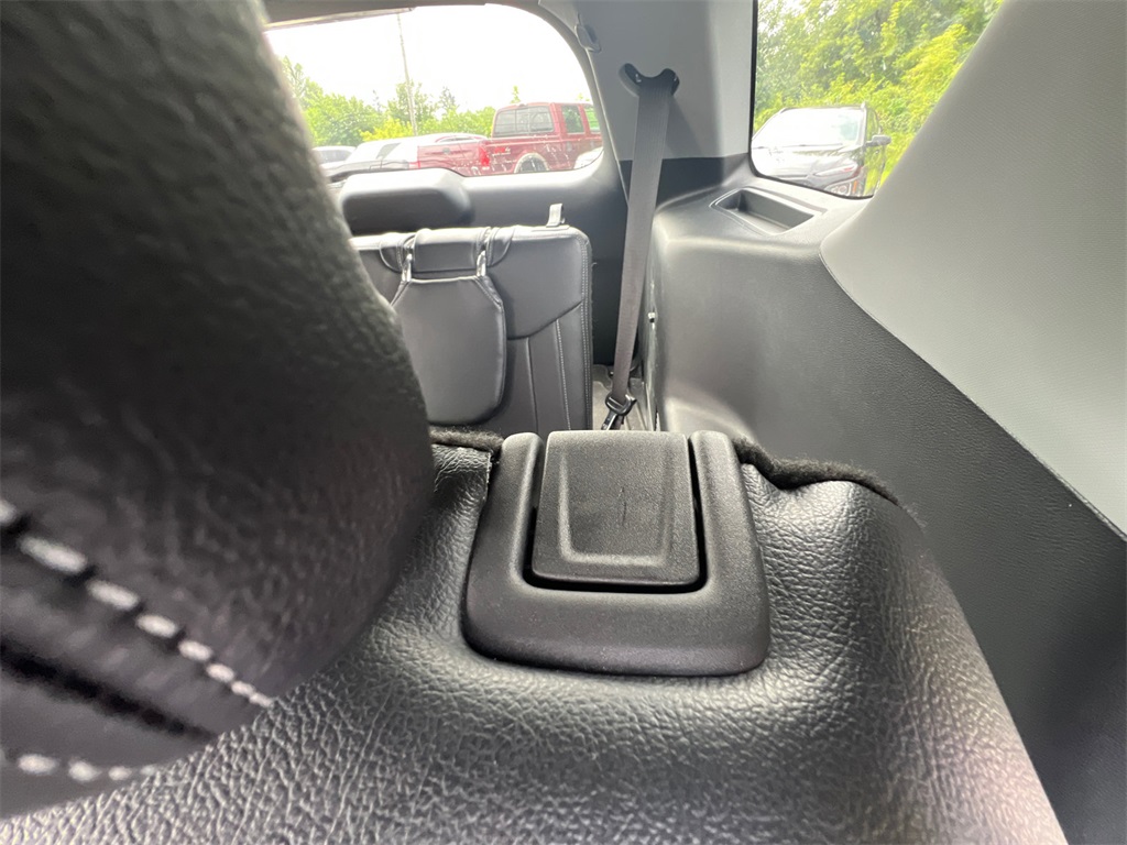 2022 Ford Explorer XLT photo 28