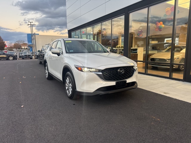 2023 Mazda CX-5 S Preferred package's photo