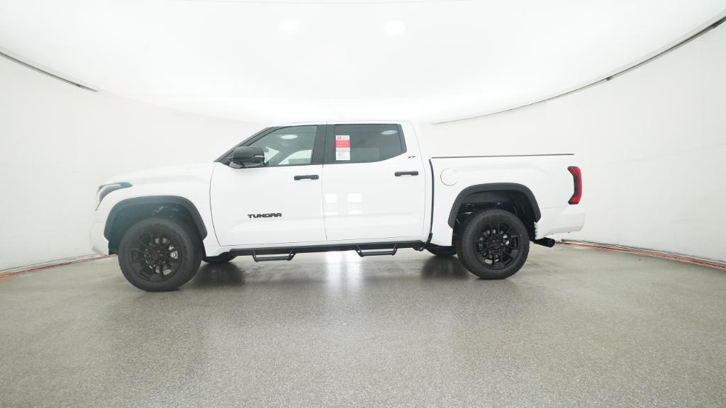 2026 Toyota Tundra SR5 CrewMax photo 7