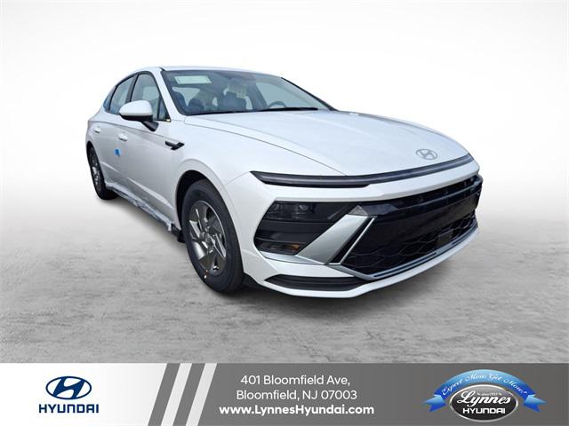 2026 Hyundai Sonata SE's photo
