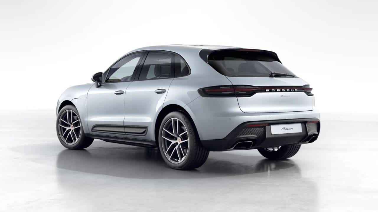 2026 Porsche Macan T photo 3