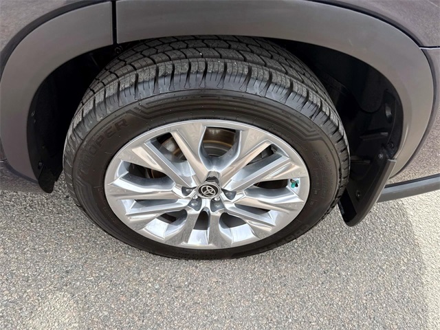 2020 Toyota Highlander Limited photo 14