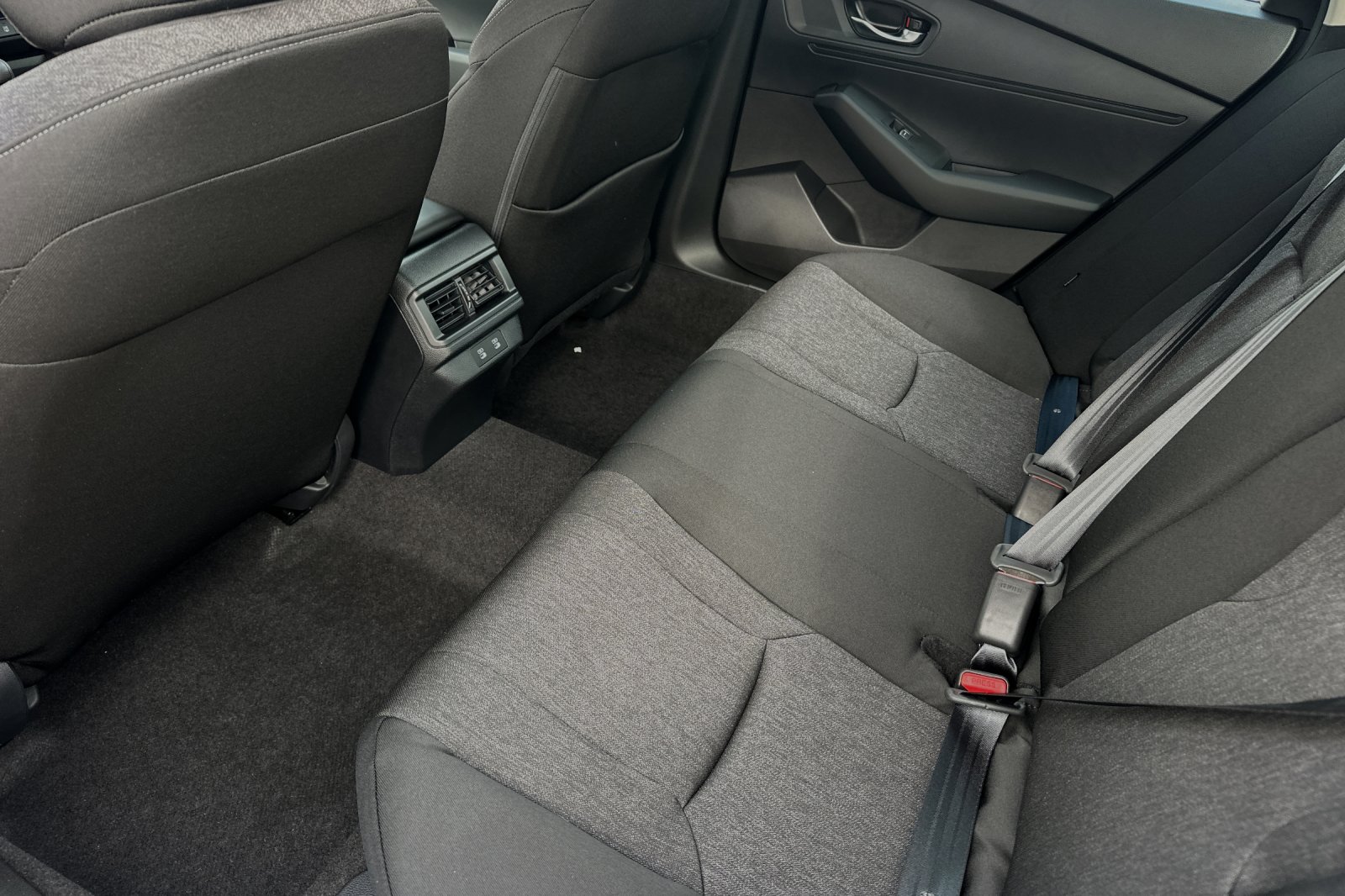 2025 Honda Accord LX photo 11