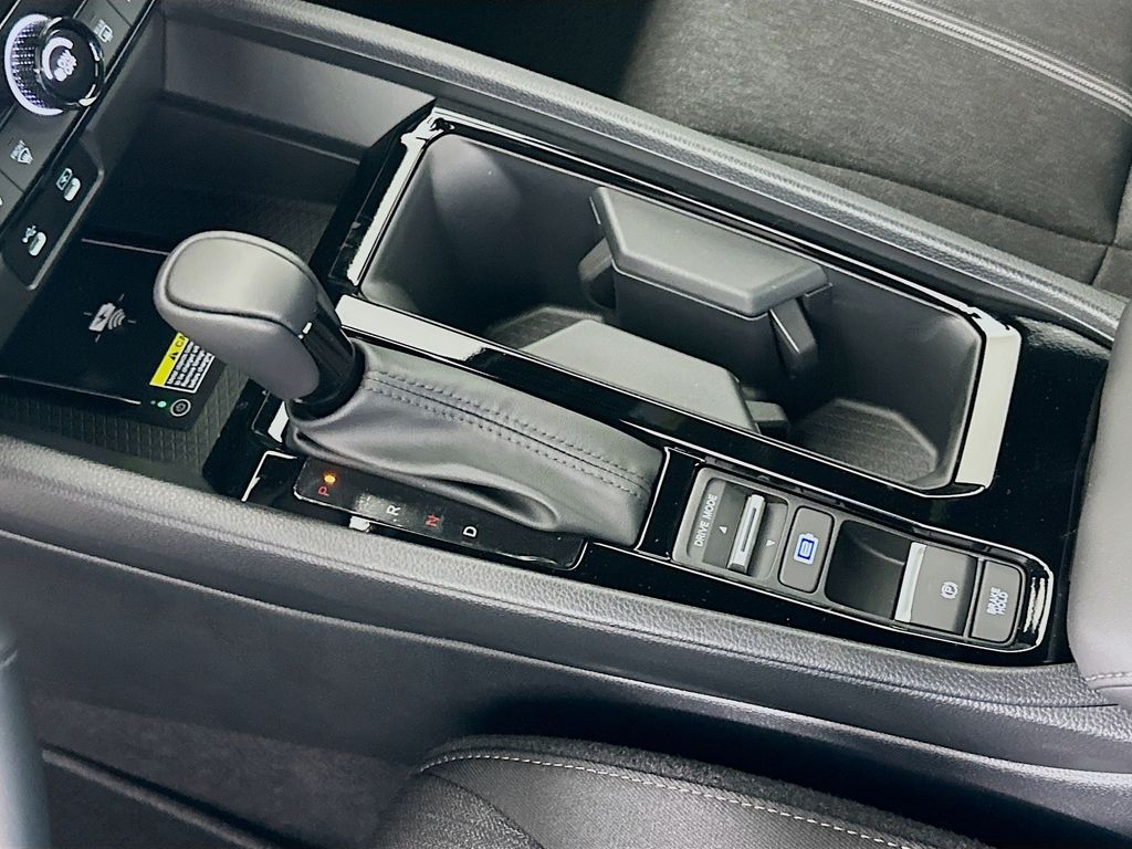 2025 Honda Accord Hybrid Sport photo 13