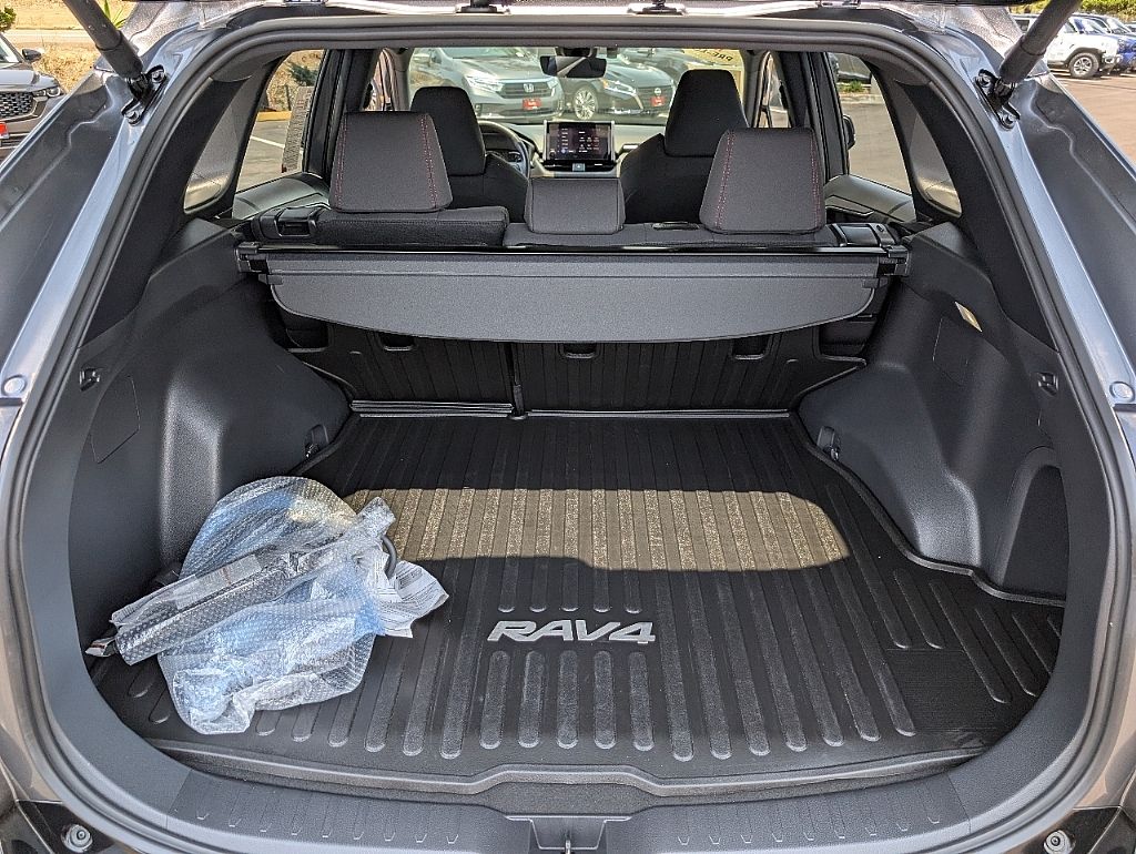 2024 Toyota RAV4 Prime SE photo 10