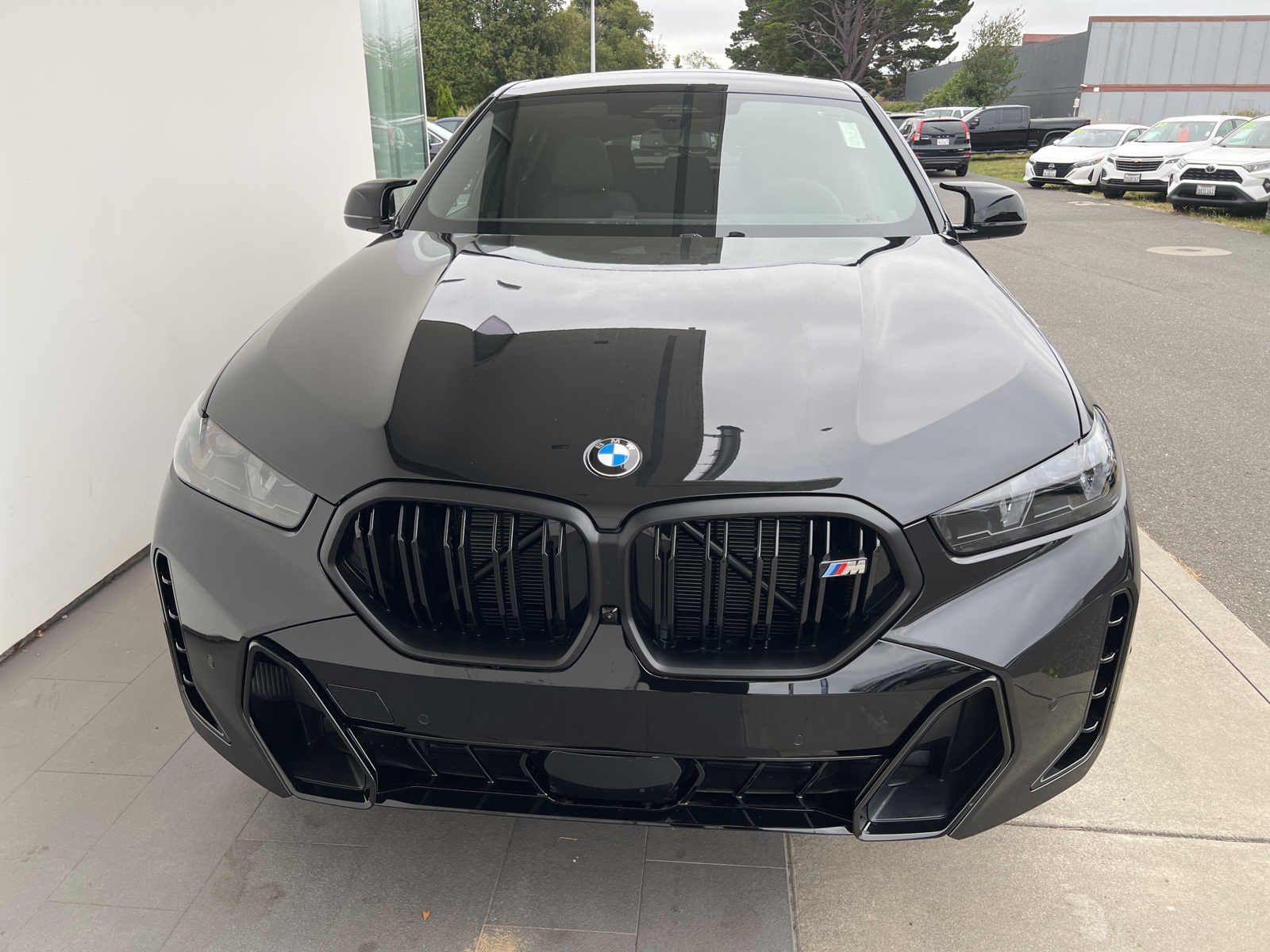 New 2026 Black Sapphire Metallic BMW M60 image 3